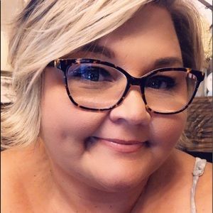 Meet your Posher, Joanie